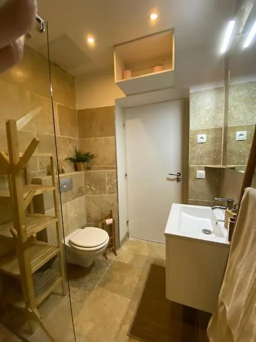 Apartment Appart Cosy Au Calme, Dans Le Centre De Bandol